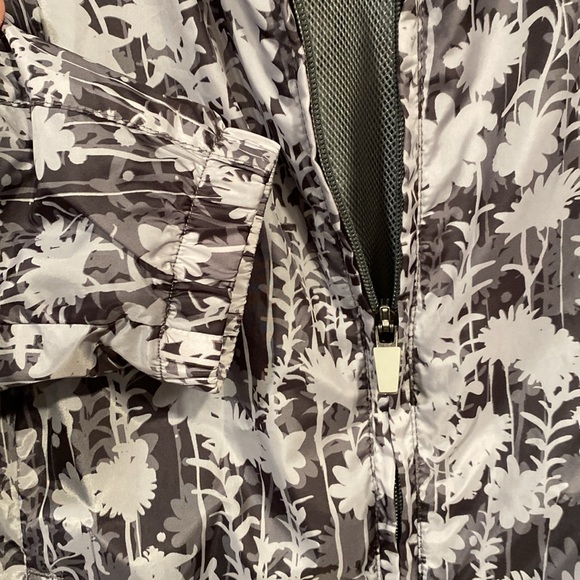 Lands’ end windbreaker size xs - Picture 3 of 5